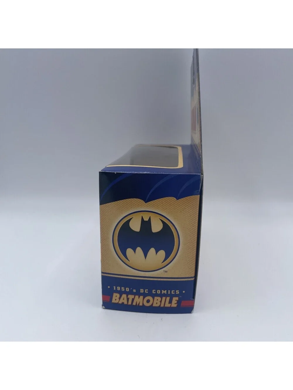 DC COMICS BATMAN 1950'S BATMOBILE CORGI 1:43 SCALE 2005